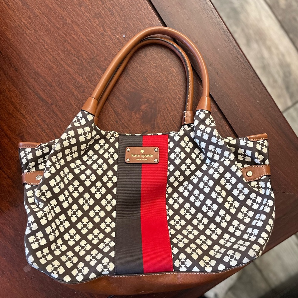 Kate Spade Great Condition. Gently loved.